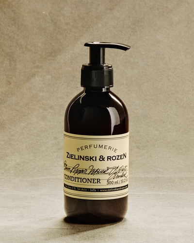 Black Pepper, Vetiver, Neroli, Amber