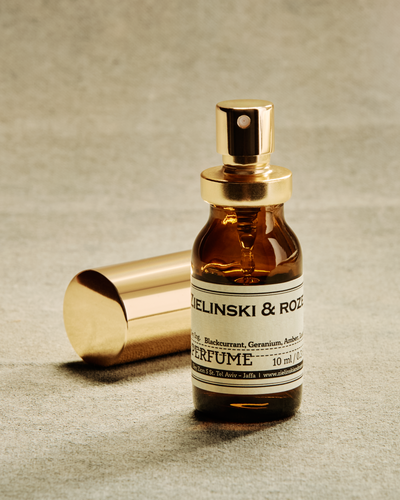 Blackcurrant, Geranium, Amber, Leather